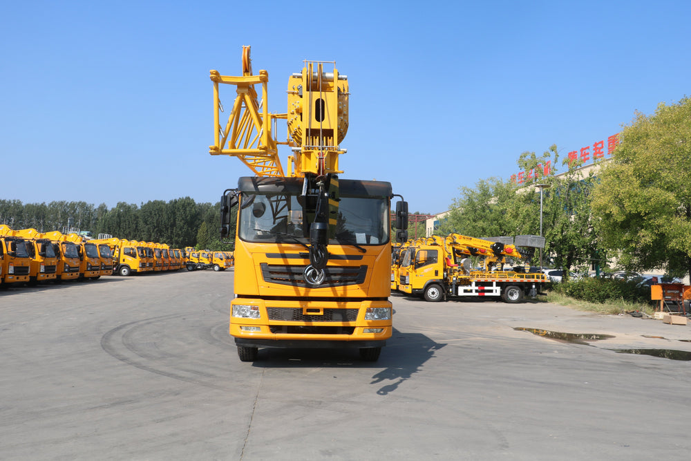 FTC25L5 Dongfeng Truck Crane: The Ultimate 25-Ton Lifting Solution