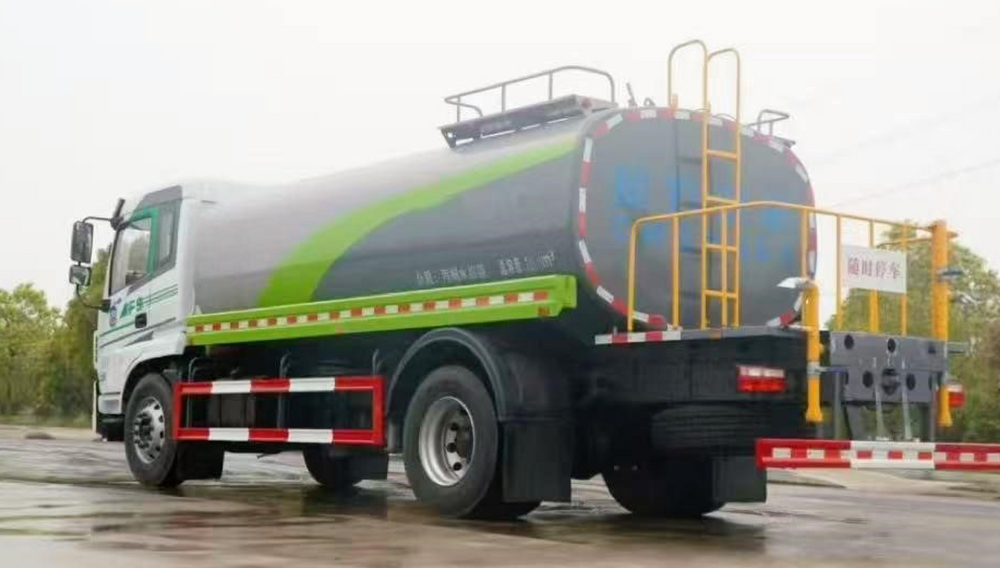 Dongfeng 4X2 10 m³ Water Tank Truck - View 3 - SHENBAI Auto
