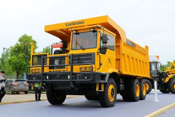 شاحنة قلابة تعدين LiuGong DW90A-H بقوة 480 حصان 6X4