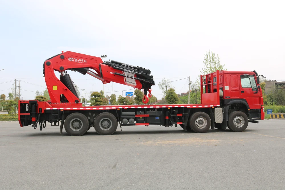 Sinotruk Howo Changxing 110-ton Folding Arm Truck-mounted Crane (Rear-mounted) - View 5 - SHENBAI Auto