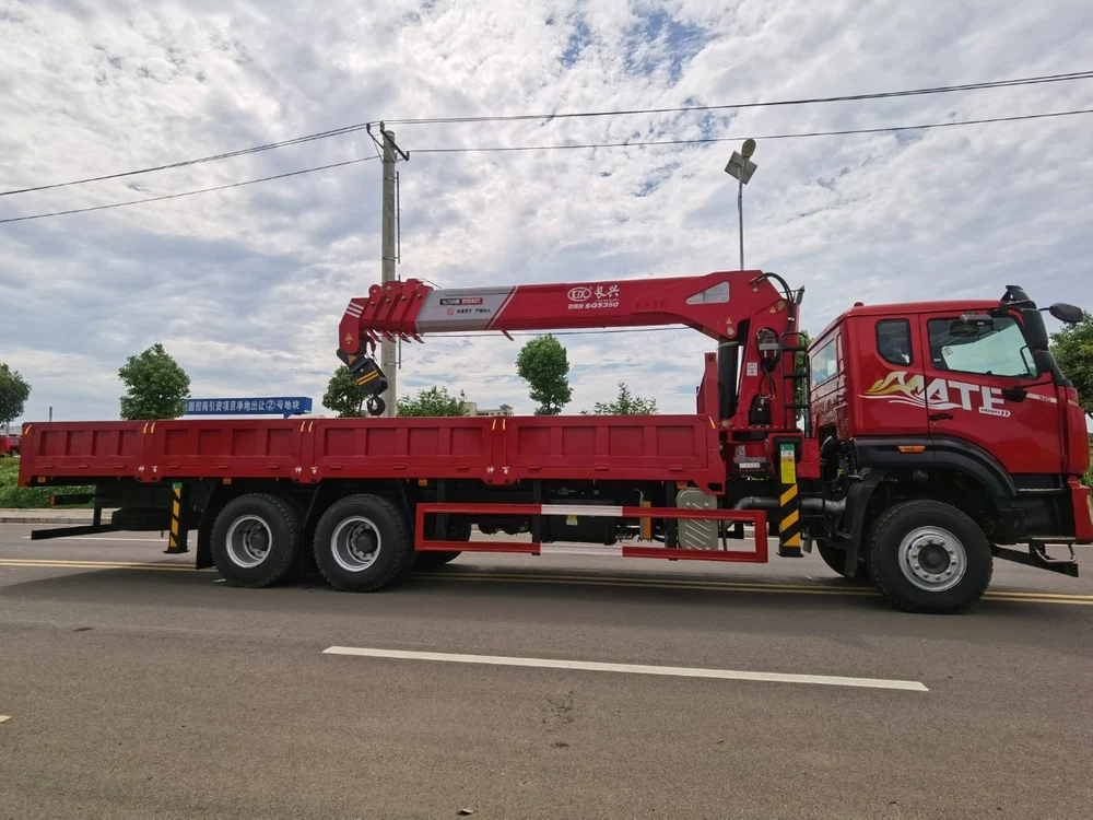 Howo Changxing 12-ton 5-section Boom Truck Mounted Crane - View 4 - SHENBAI Auto