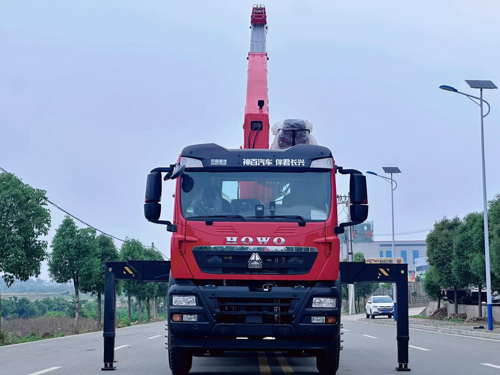 HOWO 6×4 Palfinger14T Telescopic Boom Crane