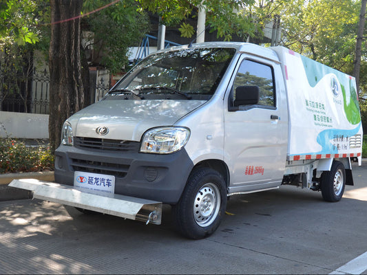 延龙电动清洗车侧前视图 - 总质量2505kg