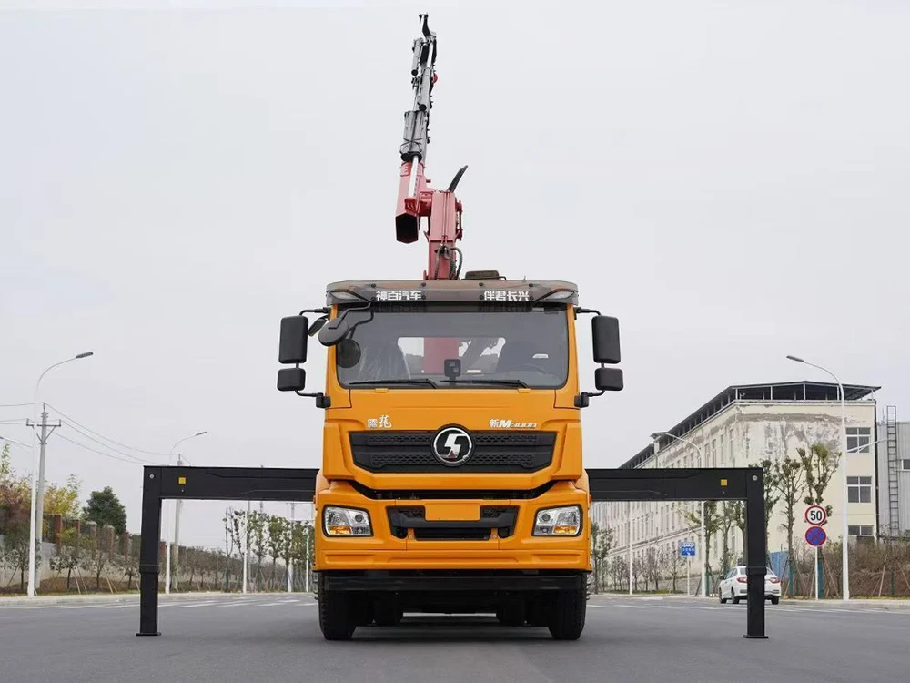 SHACMAN Changxing 12-ton Folding Boom Wrecker Truck with Crane - View 3 - SHENBAI Auto