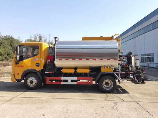 شاحنة رش الأسفلت DongFeng 6T
