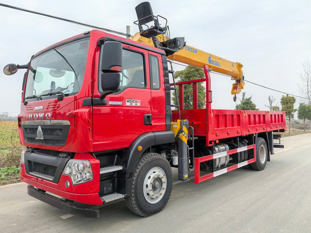 HOWO 4*2 XCMG 8T 5Section Telescopic Boom Crane - SHENBAI Auto