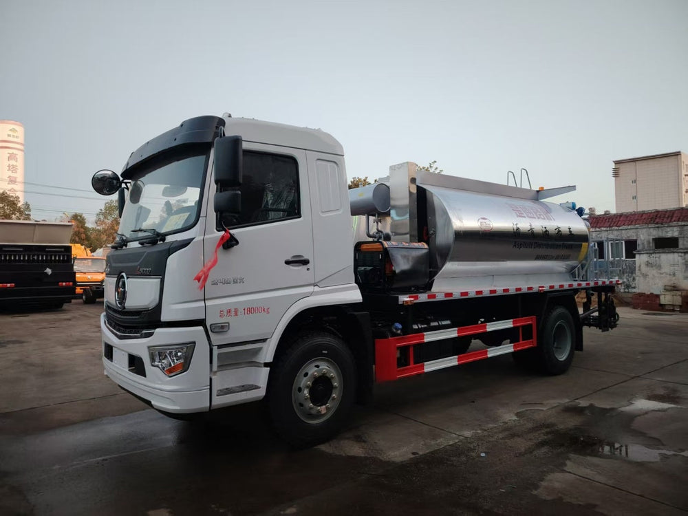 SHACMAN 9.5m³ 240HP Asphalt Distributor Truck