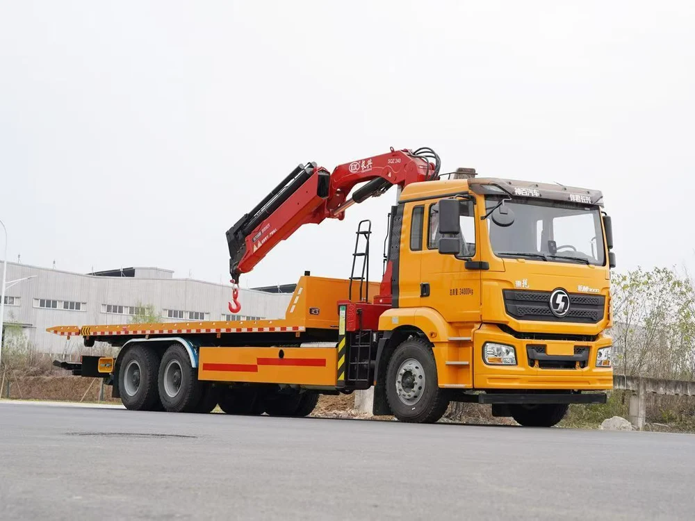 SHACMAN Changxing 12-ton Folding Boom Wrecker Truck with Crane - View 2 - SHENBAI Auto