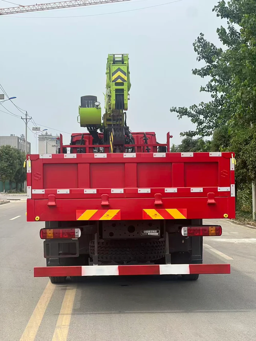HOWO TX 6×4 - Zoomlion 14 Ton 5-Section Truck Mounted Crane - View 5 - SHENBAI Auto