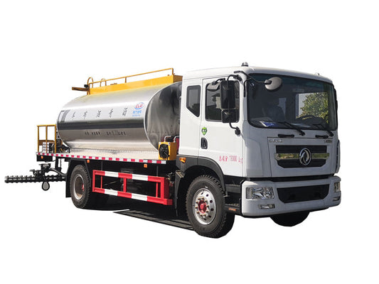 شاحنة توزيع الأسفلت Dongfeng D9