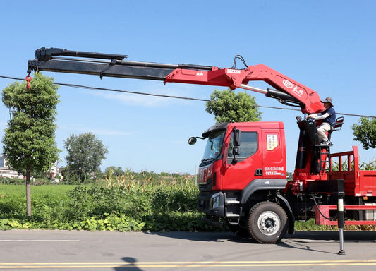 DongFeng 6×4 16T Knuckle Boom Crane - View 2 - SHENBAI Auto