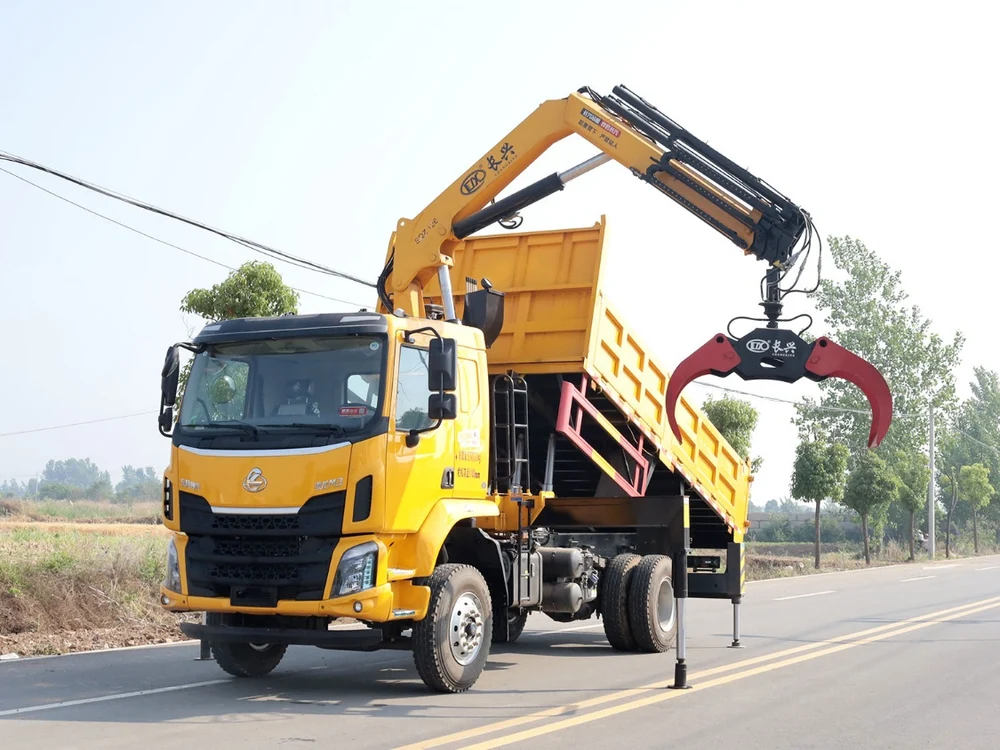 Dongfeng Liuzhou Motor Changxing 12-ton Folding Arm Truck mounted Crane - View 3 - SHENBAI Auto