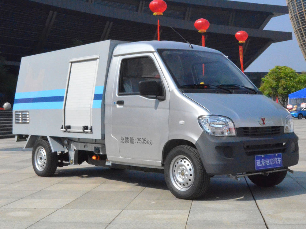 延龙电动清洗车正面视图 - 延龙电动汽车