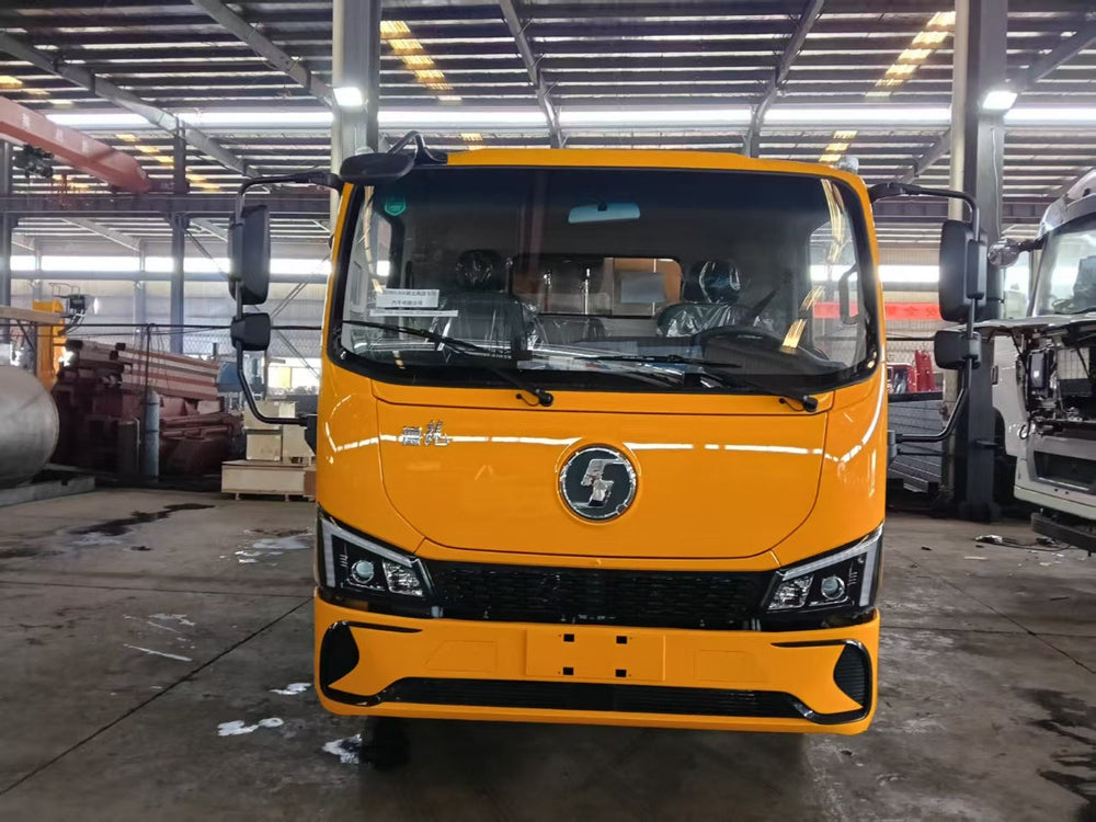 SHACMAN 6T Asphalt Distributor Truck