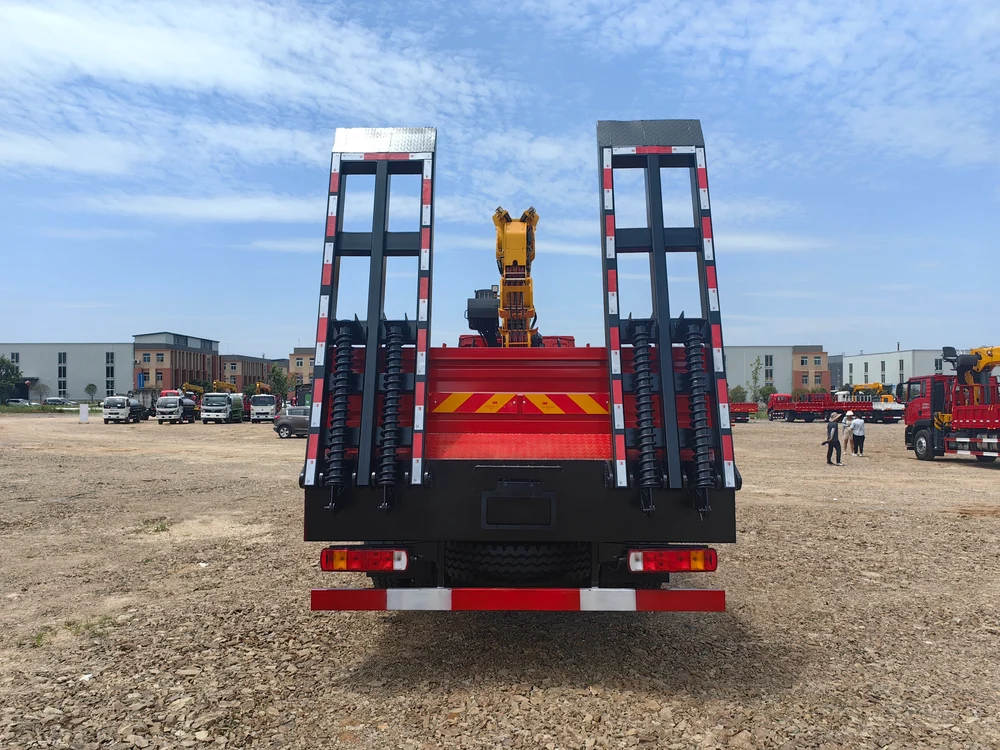 HOWO XCMG 14Ton 5-Section Boom Truck Mounted Crane - View 4 - SHENBAI Auto