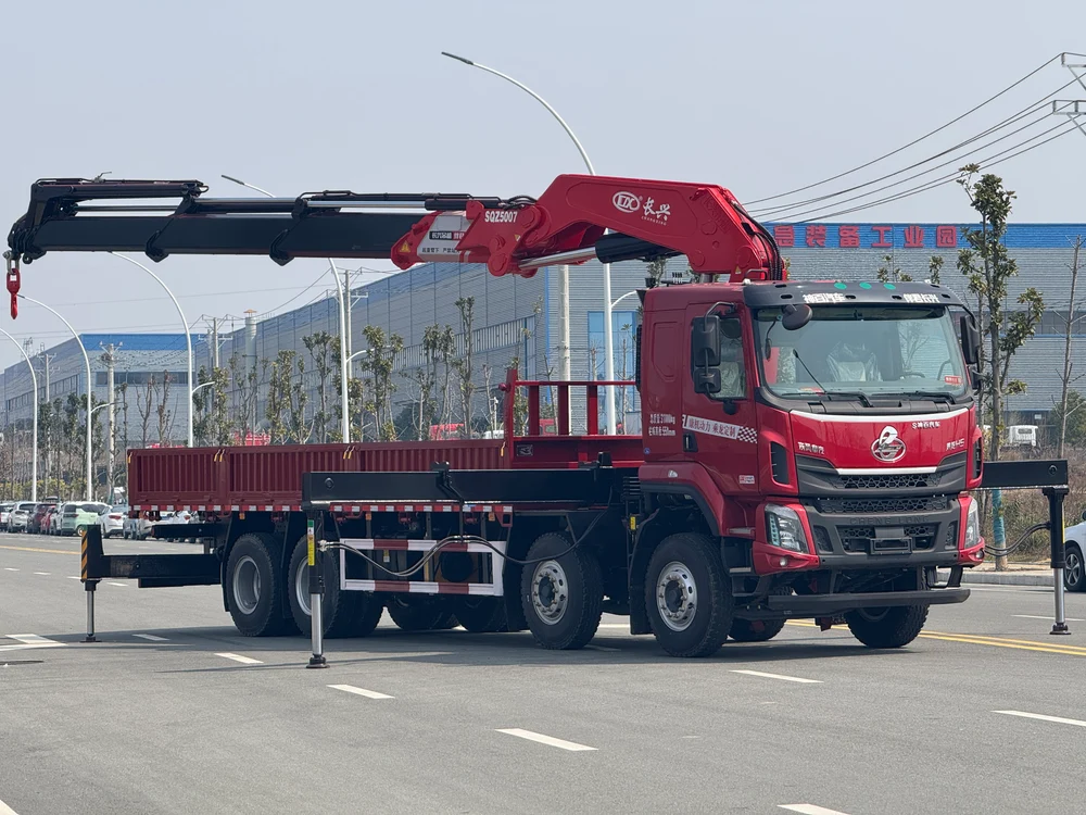 Dongfeng Liuzhou Motor 25 Ton Folding Boom Truck Crane (Changxing Crane) - View 2 - SHENBAI Auto