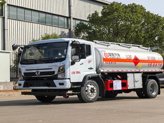 شاحنة خزان الزيت DongFeng 9.9 متر مكعب